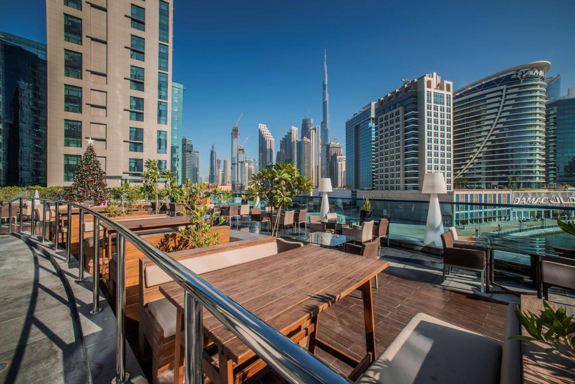 Radisson Blu Hotel, Dubai Waterfront Zewnętrze zdjęcie