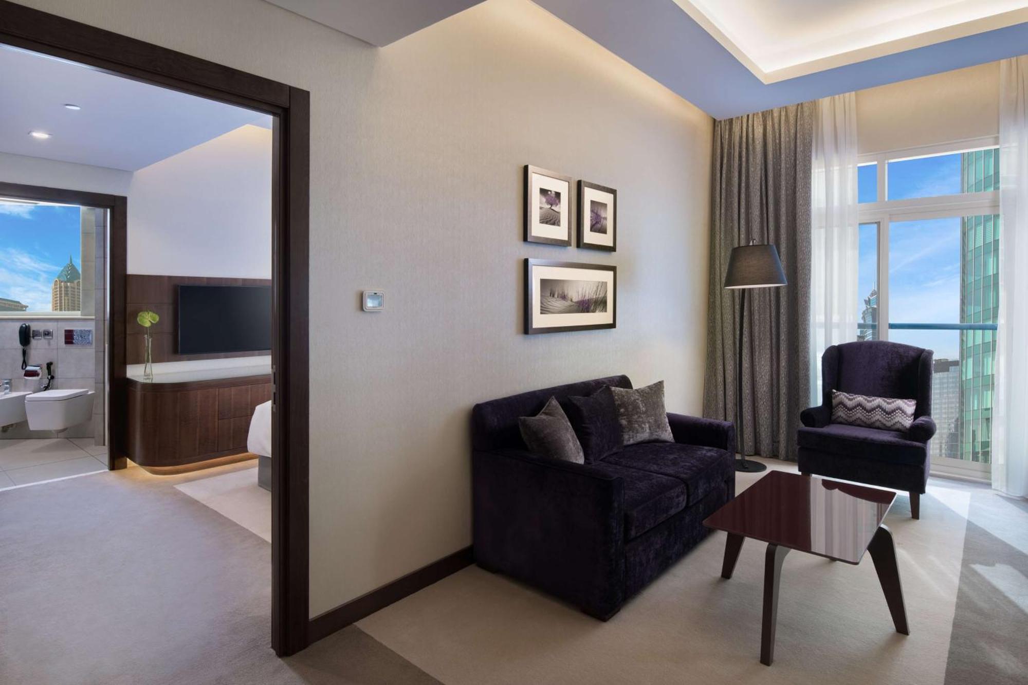 Radisson Blu Hotel, Dubai Waterfront Zewnętrze zdjęcie