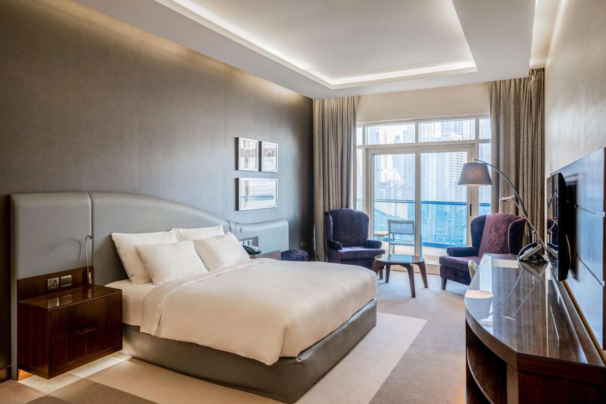 Radisson Blu Hotel, Dubai Waterfront Zewnętrze zdjęcie A room at Jumeirah Jumeirah